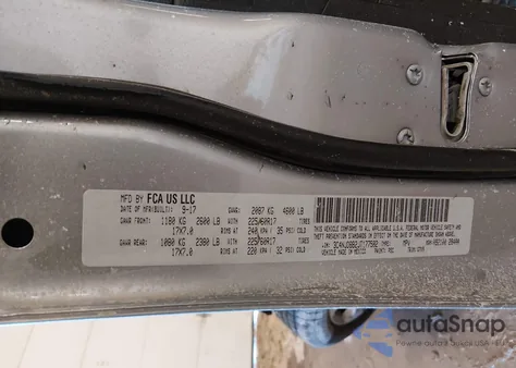 2018 Jeep Compass Latitude 4X4 from USA, damaged, VIN 3C4NJDBB2JT177582